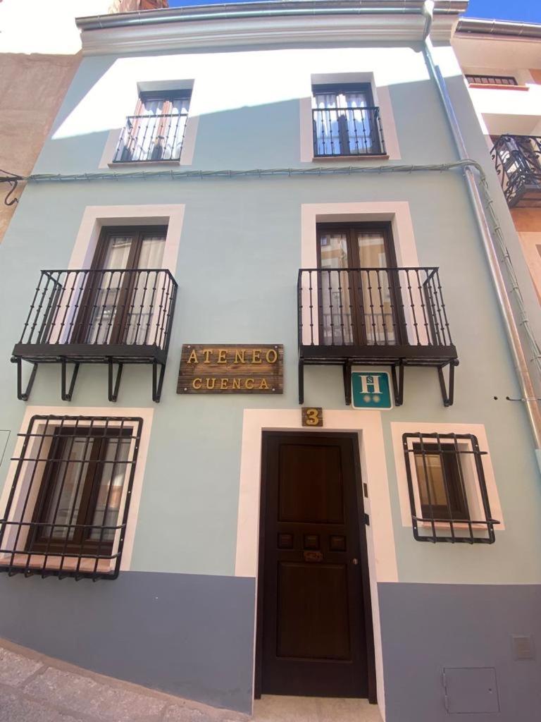 Ateneo Cuenca Suites Con Cocina En El Casco Historico Exterior photo