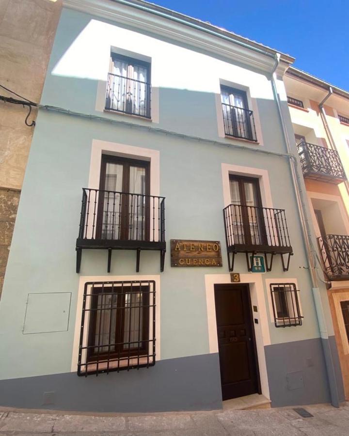 Ateneo Cuenca Suites Con Cocina En El Casco Historico Exterior photo