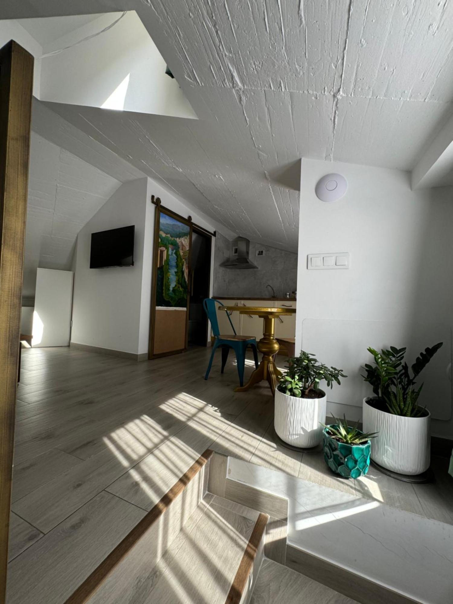 Ateneo Cuenca Suites Con Cocina En El Casco Historico Exterior photo