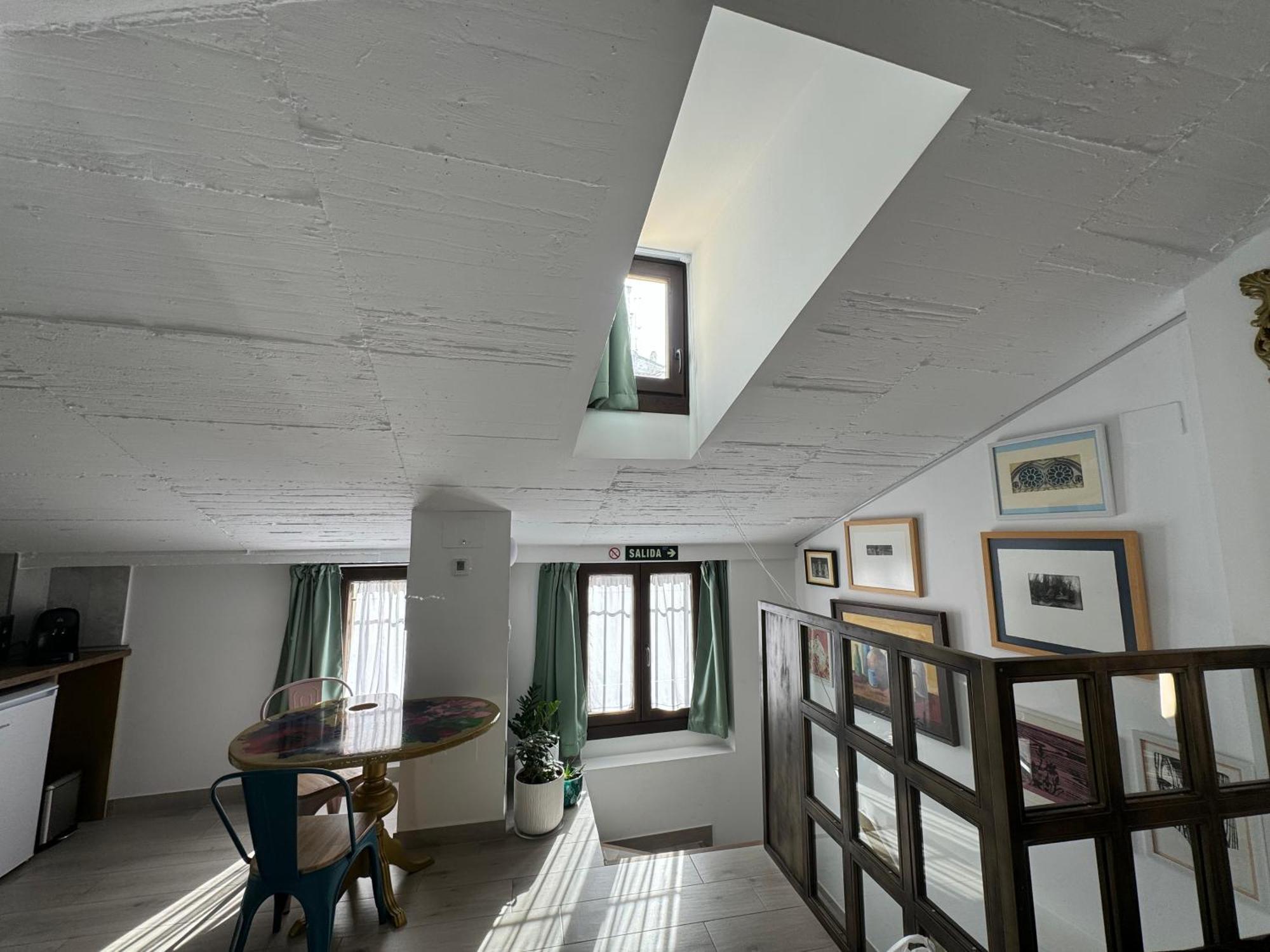Ateneo Cuenca Suites Con Cocina En El Casco Historico Exterior photo